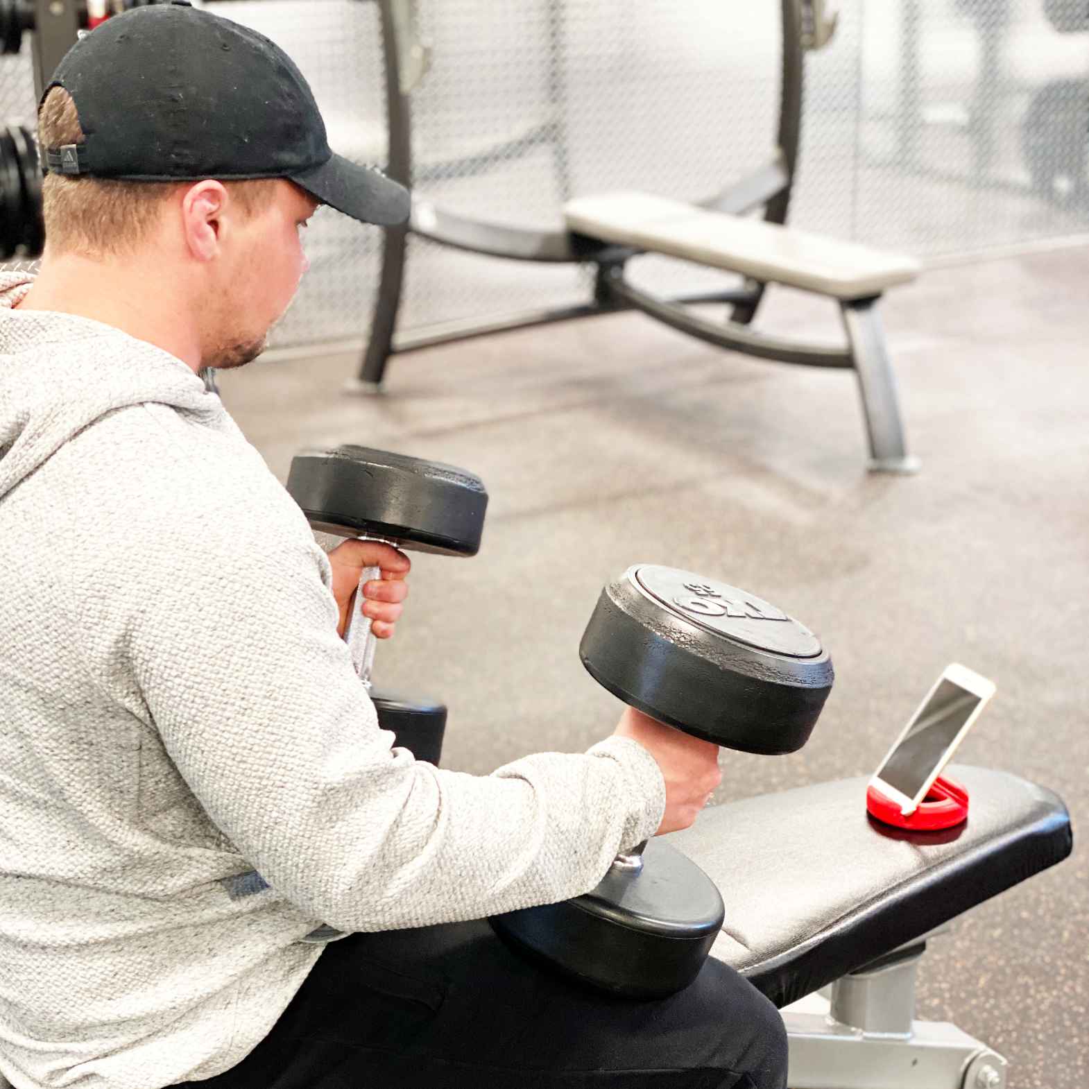 One simple “donut” stands up almost any device